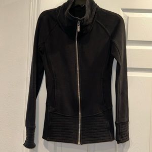 Lululemon high neck jacket. Size 4. Excellent condition black